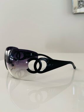 Rare 🖤 Vintage Chanel CC rimless sunglasses